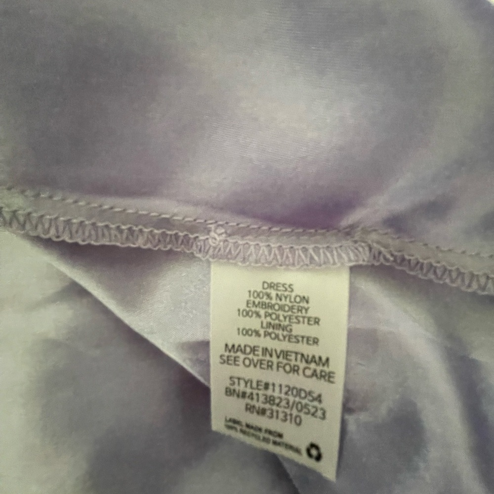 BCX light lavender w/ floral embroidery dress. Sz 5 NWT - Picture 8 of 8